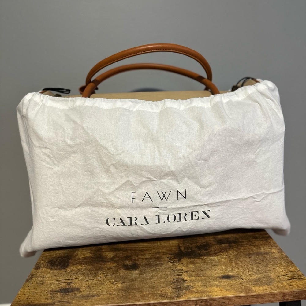 Fawn Design Cream and Tan Travel Bag Limited Addition - Picture 12 of 13
